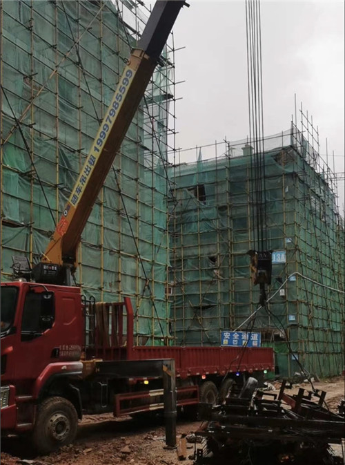 连江县“慢工细活”—— 吊车的 “微动控制” 技术