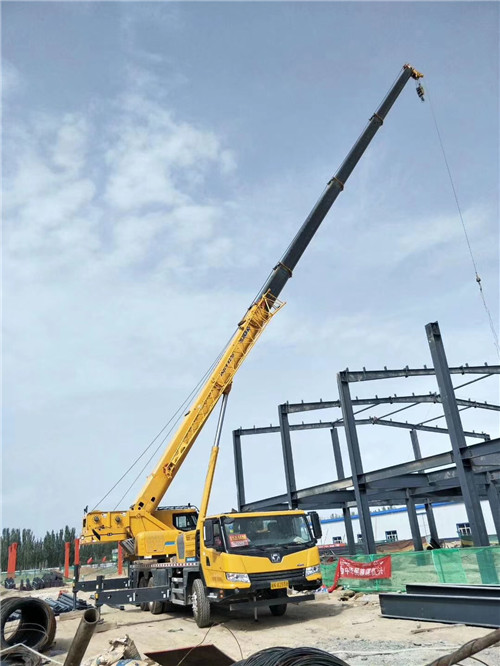 连江县超高层建筑钢结构吊装案例
